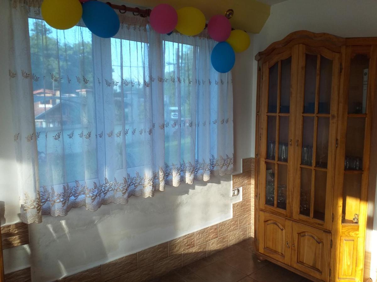 Vacation Home Yoanna Tryavna Exterior foto